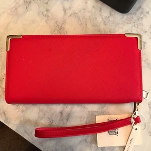 Women’s wallet / wristlet